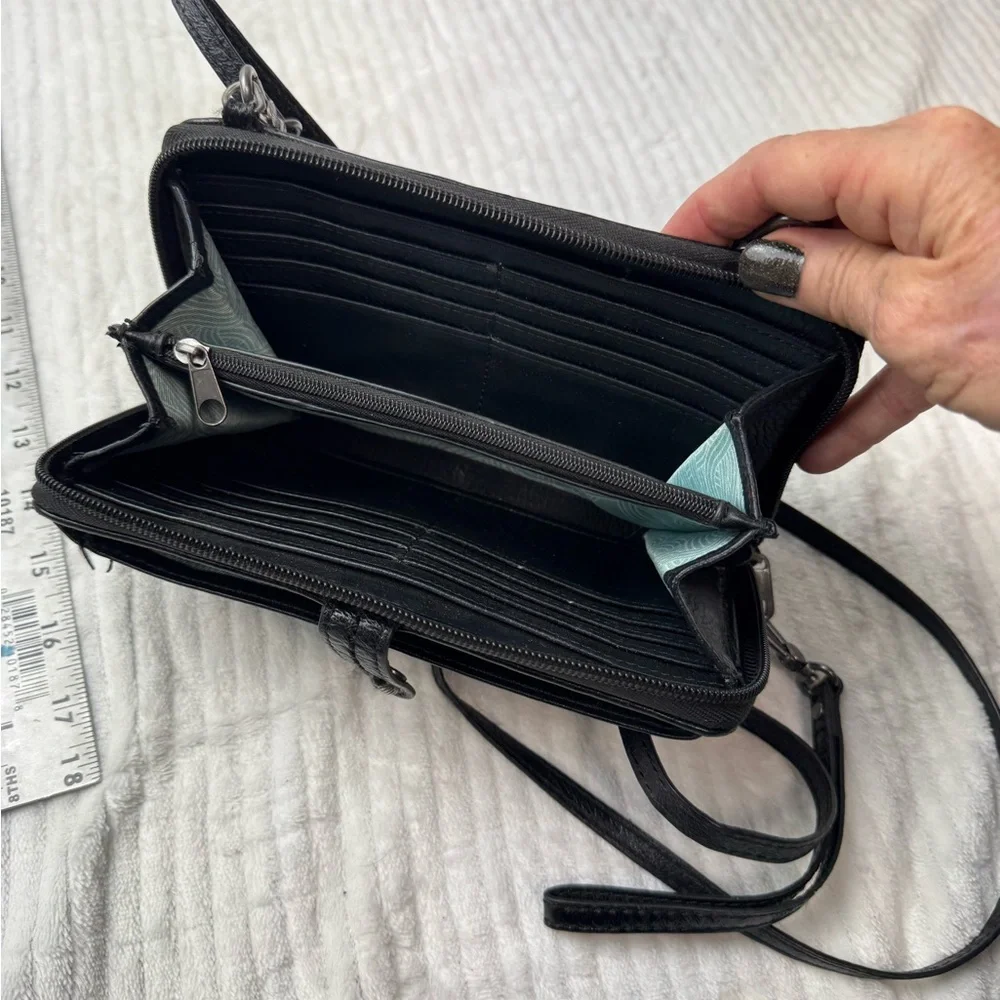 The Sak Elegant Black Crossbody Bag - Picture 3 of 5